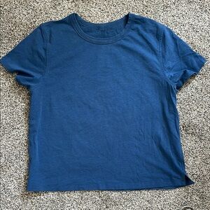 Lululemon t shirt